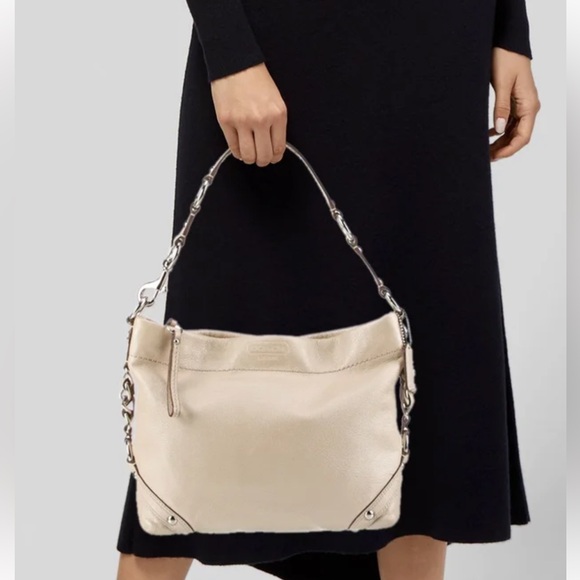 Coach Cream Leather Shoulder Bag - Picture 11 of 12